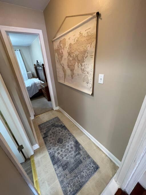 The Purple Door Apt In The Heart Of Radford City מראה חיצוני תמונה